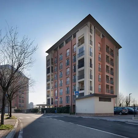 New San Raffaele With Free Parking And Air Conditioning Appartamento